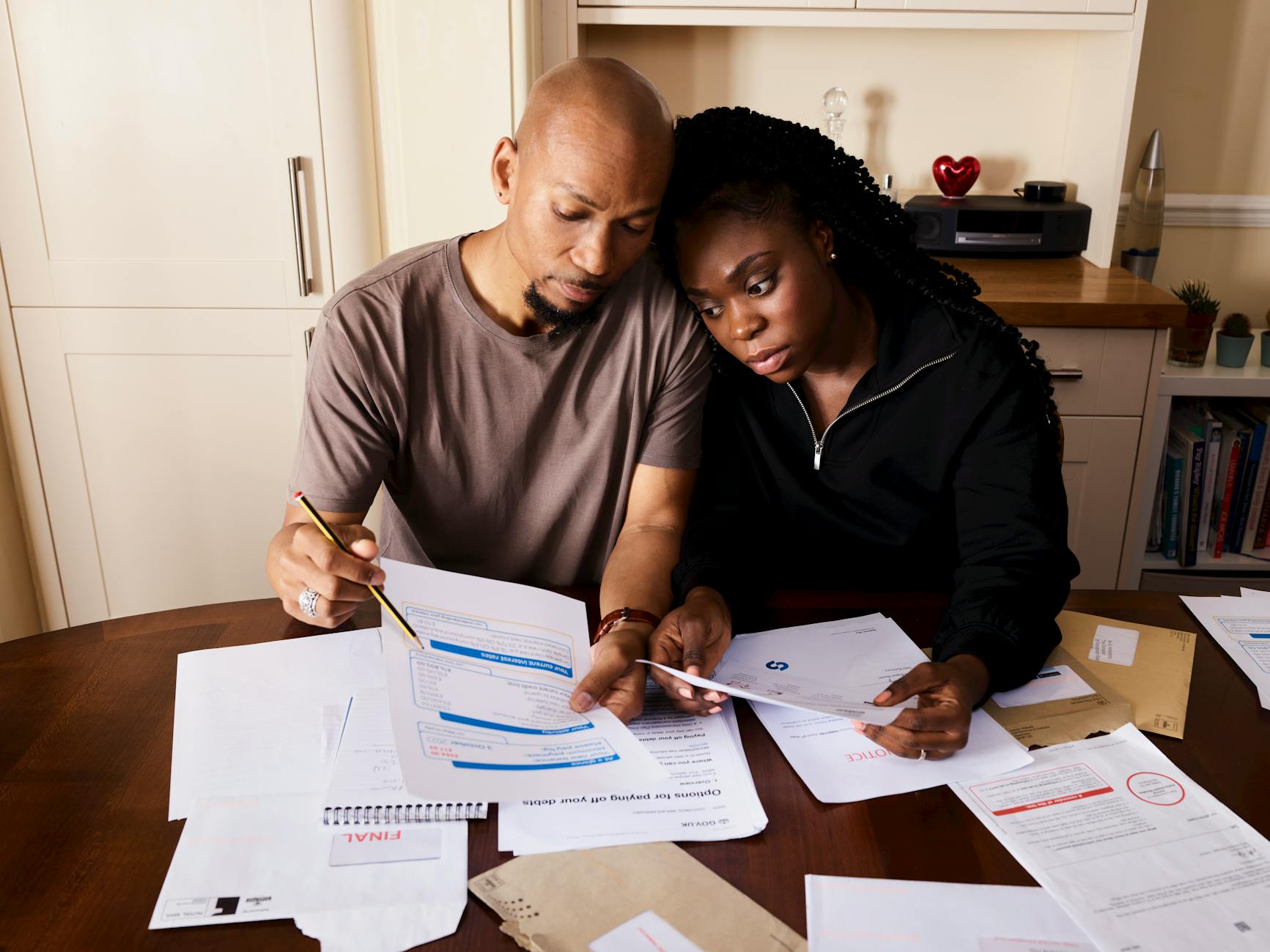 Family Loans and Financial Betrayal: ‘Parent Took Advantage of My Post-Coma Vulnerability to Borrow £3,000, Now Refuses to Pay Me Back’ – What Australian Mortgage Borrowers Can Learn